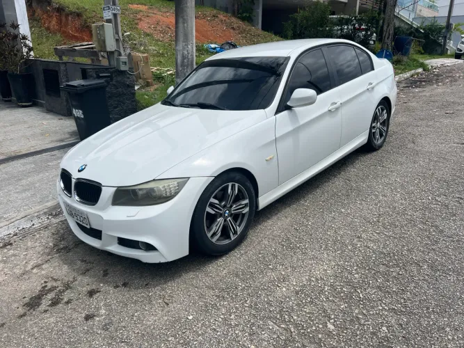 BMW 318I A 2.0 16V 136cv 5P 2012