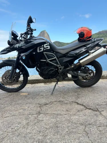 BMW F800 preta