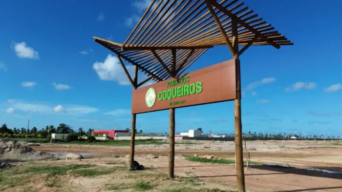 Repasse lote grande 260m2 no loteamento Park dos Coqueiros