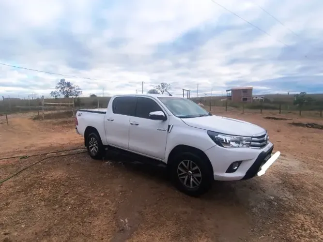 Toyota Hilux CD SRV 4X4 2.8 TDI Diesel Aut. 2018