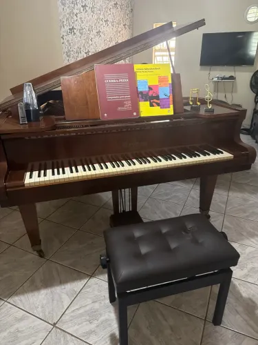 Piano de cauda GAVEAL