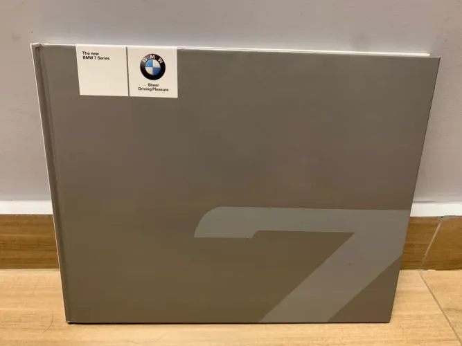 Catálogo Prospecto BMW série 7 Capa Dura
