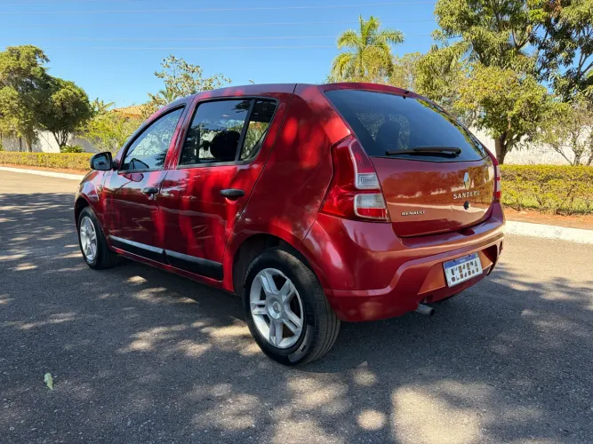 Renault Sandero Expression Hi-flex 1.6 8V 5P 2013