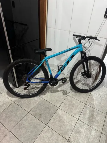Vendo bicicleta gti nova