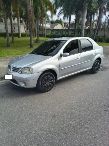 Renault Logan Privilège Hi-flex 1.6 8V 4P 2009