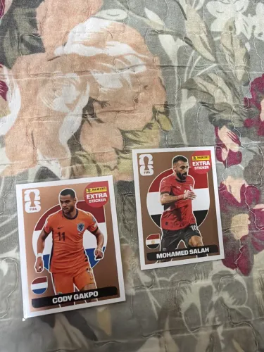 Figurinha extra legend Cody Gakpo e Mohamed Salah bronze