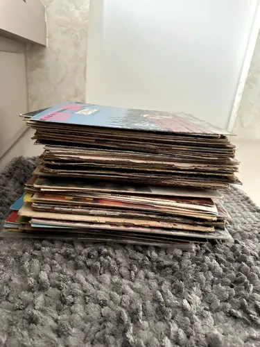 Mais de 60 LPs diversos