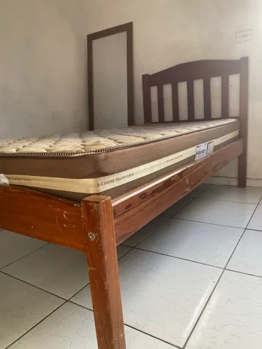 2 cama de madeira
