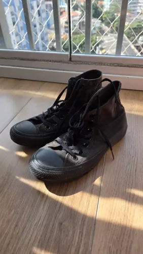 Tênis All Star preto cano alto tamanho 35