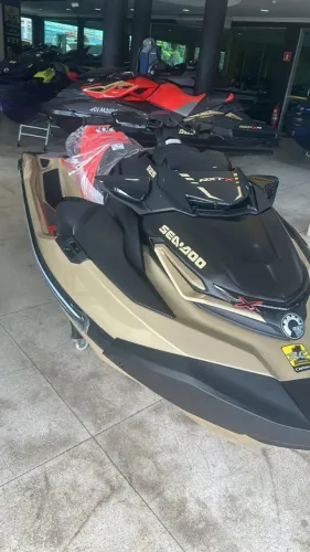 SEA-DOO RXT-X 325 2025 - APENAS 14 HORAS DE USO