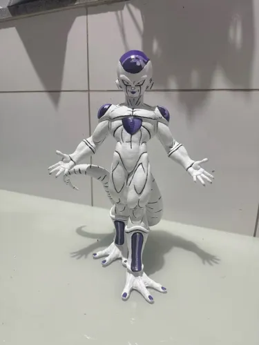 Action figure Freeza