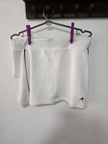Short Saia Adidas Climalite branco M