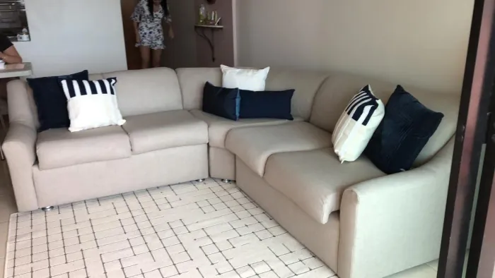 Sofá em L de 5 lugares
