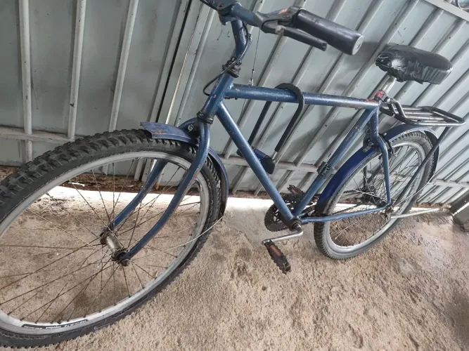 BICICLETA ARO 26 COM PNEUS NOVOS