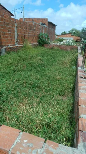 Terreno 5x15 vender ou trocar valor 13 mil aceito troca carro moto menor valor com volta.