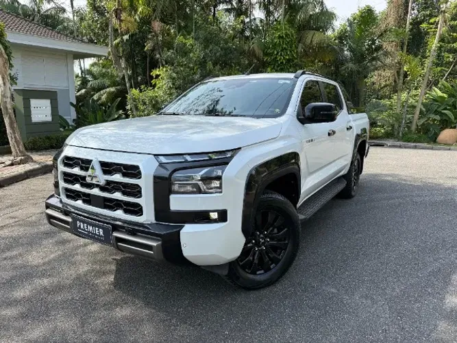 Mitsubishi TRITON Katana 2.4 CD 4X4 TB Diesel Aut. 2026