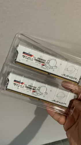 Memórias DDR4 2x8GB 3600MHz novas