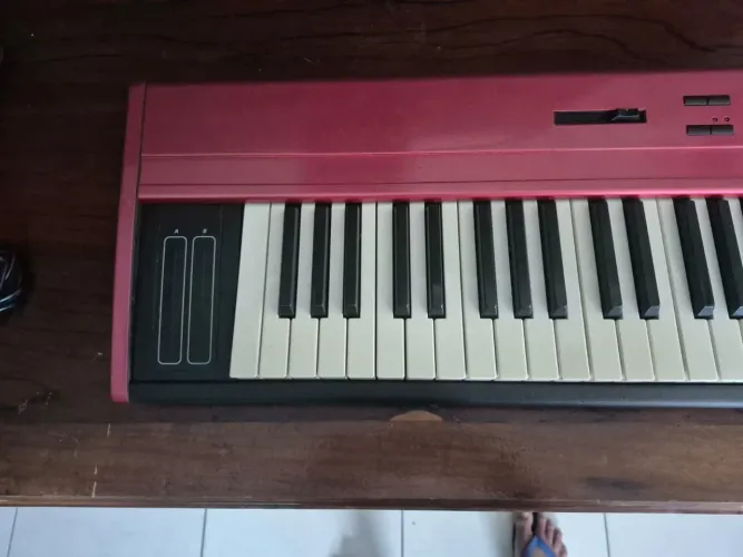 Vendo ou troco por controlador ou teclado arranjador piano kurziel digital customizado