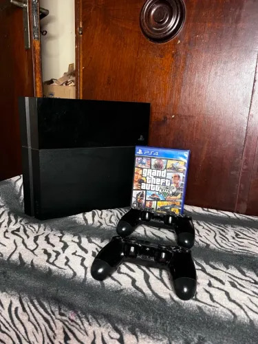 PS4 + 2 Controles + Read dead 2 e GTA V