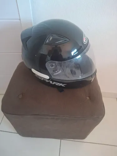 CAPACETE SEMINOVO POUCO USADO
