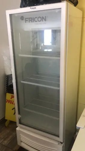 Expositor de bebidas semi novo