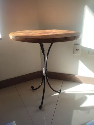Mesa de canto marchetaria 