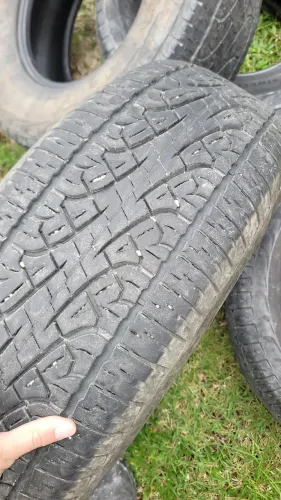 Vendo 4 pneus Pirelli Scorpion