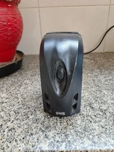 estabilizador de voltagem de computador antigo