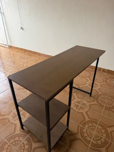 Mesa escrivaninha industrial