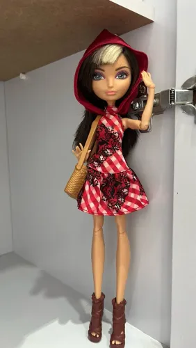 Cerise wood Ever After High