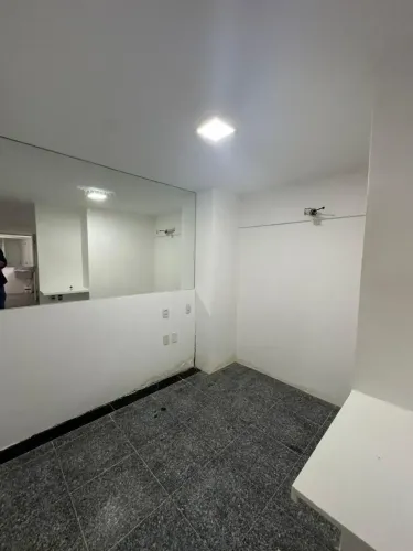 Sala Comercial - Aluguel - com 24 m² - Rua das Fronteiras - Boa Vista - Recife