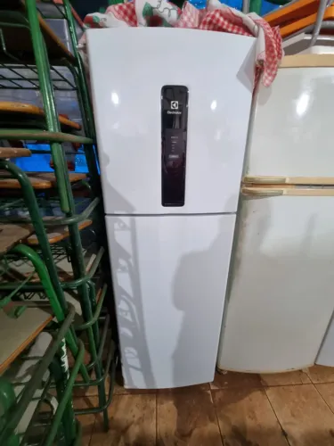 Geladeira inverter Electrolux frost free if46 3meses de uso novinha aceita troca