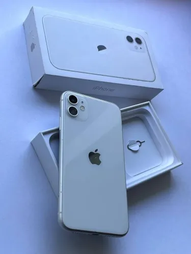 iPhone 11 normal branco 128gb