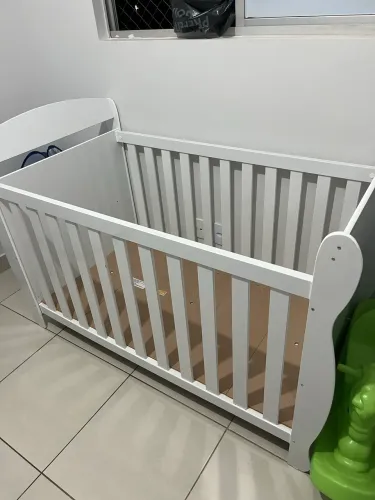 BERÇO SEMI NOVO COMPLETO