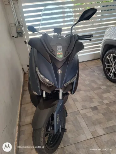 YAMAHA-X-MAX 250