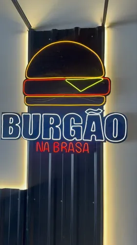 Placa Neon LED Personalizada em Acrílico