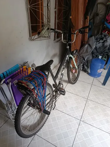 Bike montadinha BH, com aro vmax branco