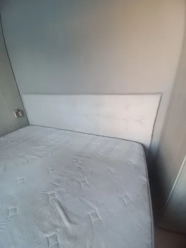 Cama box casal + colchão com molas ensacadas e cabeceira