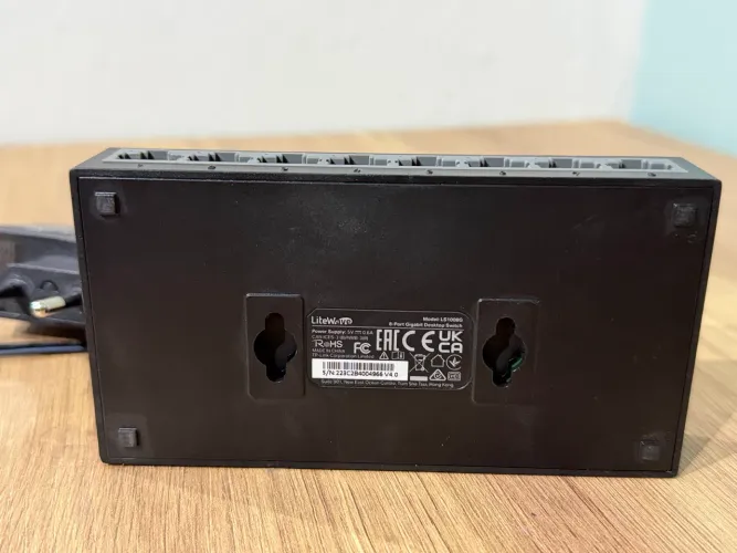 Switch Gigabit de Mesa TP-Link LiteWave LS1008G de 8 portas