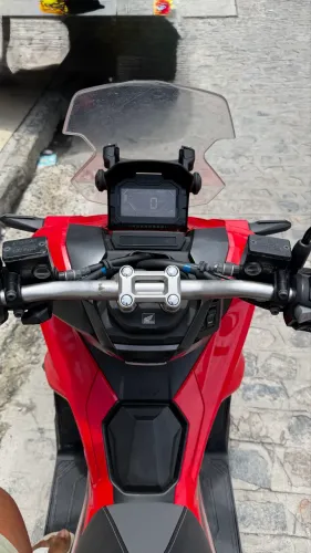 A MELHOR SCOOTER DA CATEGORIA: HONDA ADV 150 ?