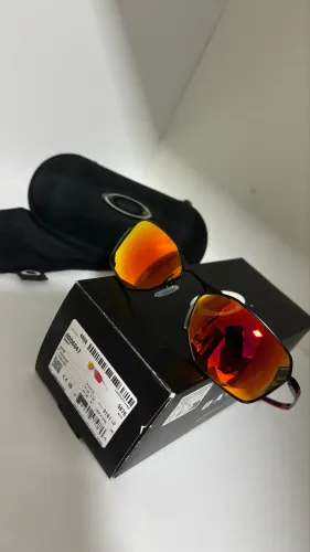 Savitar Oakley Satin Black / Prizm Ruby