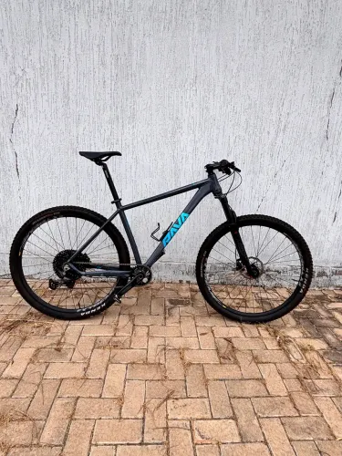 VENDE-SE BICICLETA ARO 29