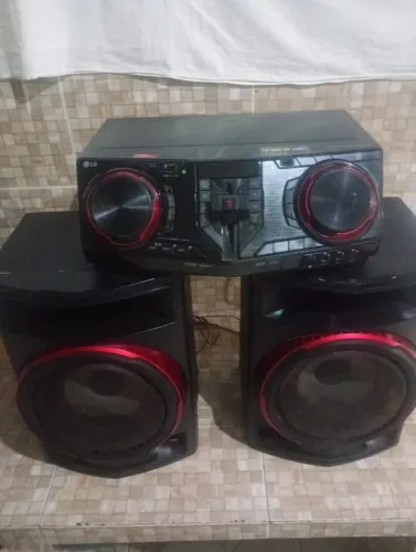 Som LG 1800w