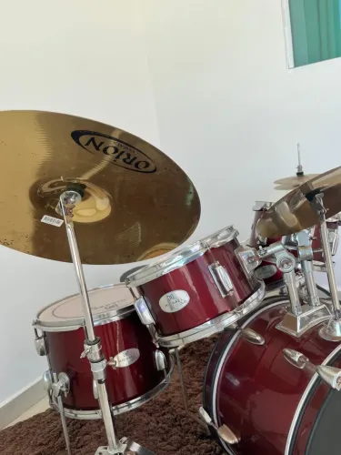 Bateria infantil