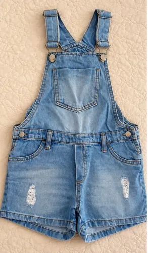 Jardineira jeans curta infantil Palomino