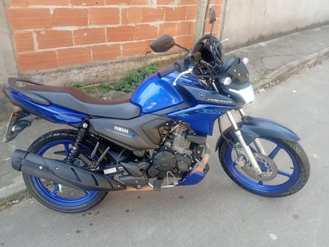 Yamaha factor único dono.