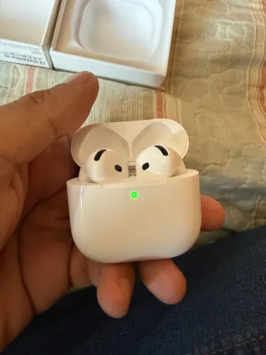 AirPod 4 usado uma única vez