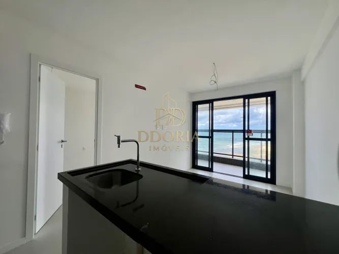 Beach Class Jaguaribe: 39 m² com Varanda Incrível e Vista Mar | Pronto para Morar ou Inves