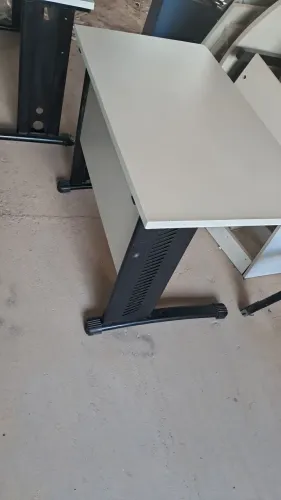Mesinha pequena