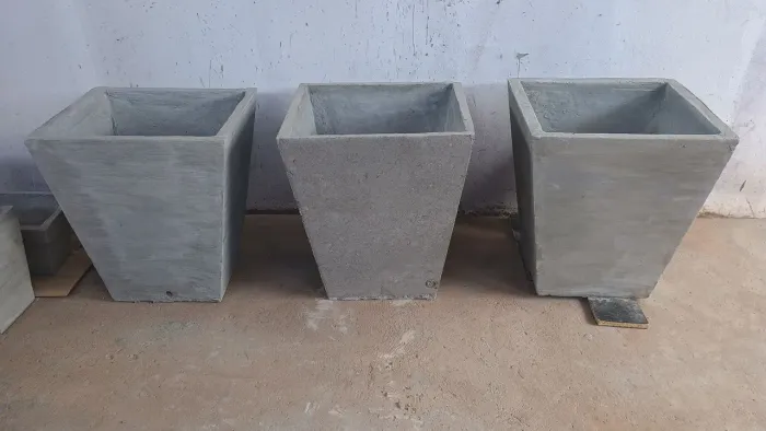 Vasos para plantas grandes 150, médios 80 e pequenos 60 de cimento